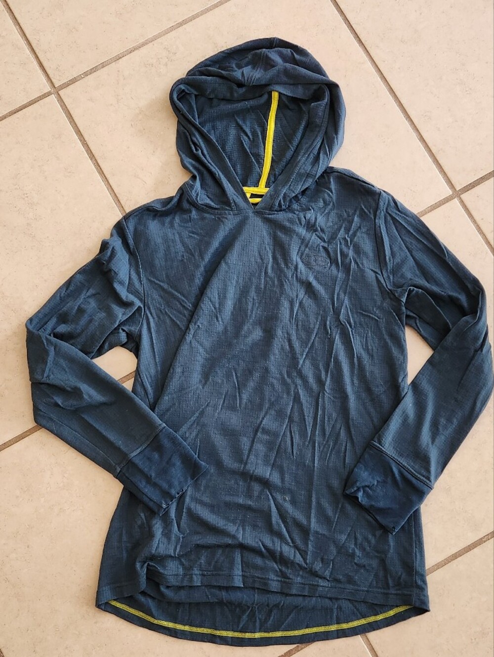 Icebreaker Men's Blue Hooded Long Sleeve Shirt with Yellow Trim